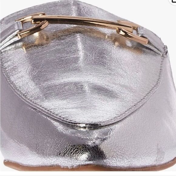 #308 QUPID Metallic Silver Fur Lined Flats - Picture 4 of 11